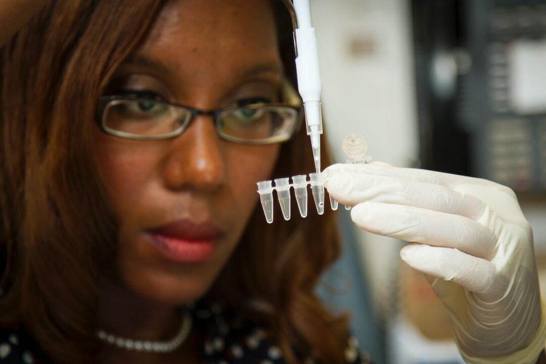 Comment Bright Peak Therapeutics a construit son processus d'approvisionnement à partir de zéro